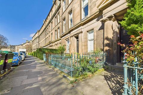 2 bedroom apartment to rent, Hillside Crescent, Hillside, Edinburgh, EH7