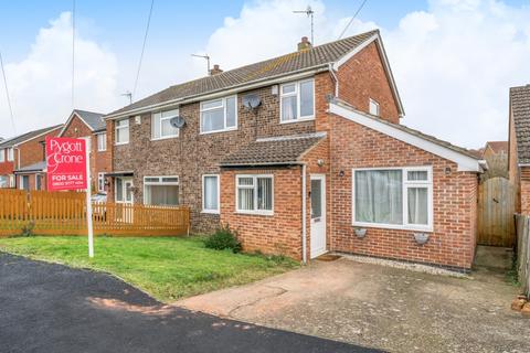 3 bedroom semi-detached house for sale, Wroxall Drive, Grantham, Lincolnshire, NG31