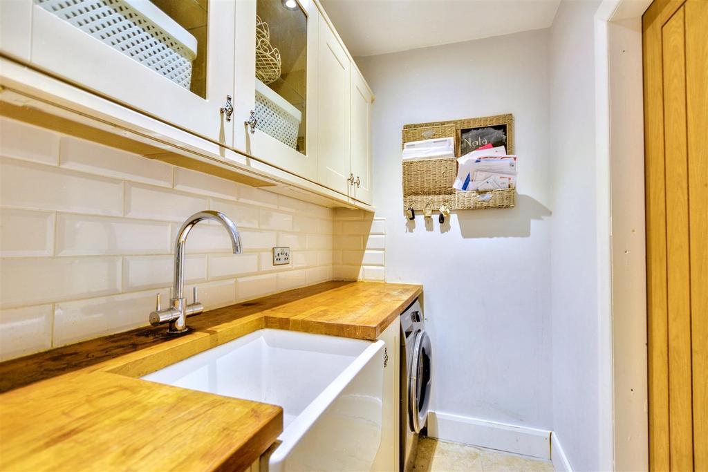Utility Room 2.jpeg
