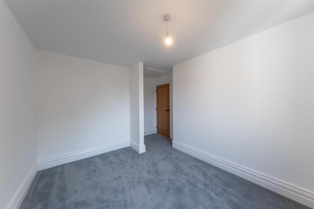94 and 96 Pipers Lane-060.jpg