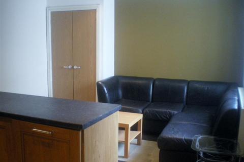 2 bedroom apartment to rent, The Walk, Roath, Cardiff