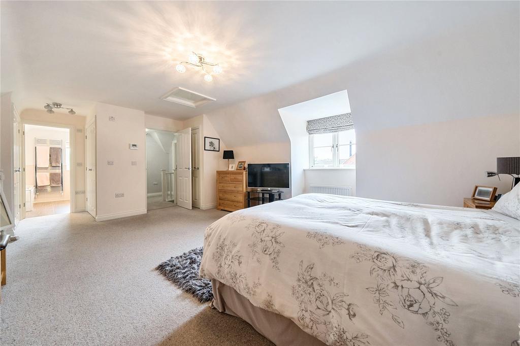 Main Bedroom