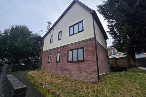 1 bedroom flat for sale, 4 Pentwyn Heights, Abersychan, Pontypool, Gwent, NP4 7TN