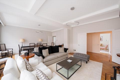 4 bedroom flat for sale, George Street, Marylebone, W1H.