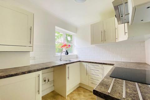 1 bedroom flat for sale, Cypress Road, London