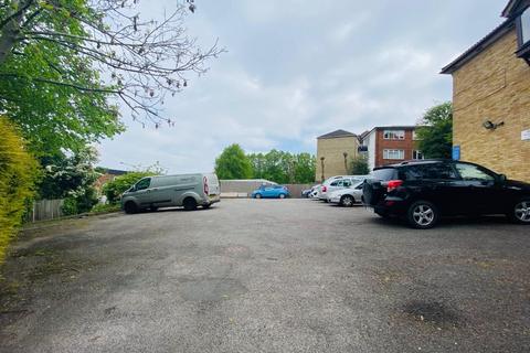 1 bedroom flat for sale, Cypress Road, London