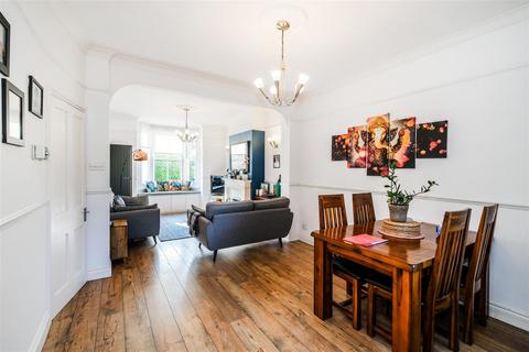 1 Beechcroft Road, London, E18 1LA