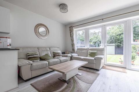 5 bedroom terraced house for sale, Foxherne, Slough