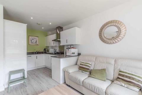 17 Foxherne, Slough, SL3 7AR