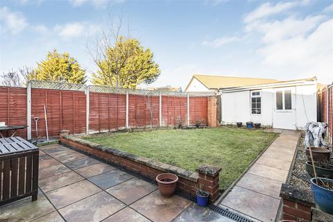 3 bedroom semi-detached house for sale, Bowyer Drive, Cippenham