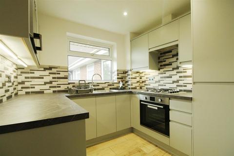 44 Welland Close, Slough, SL3 8UP
