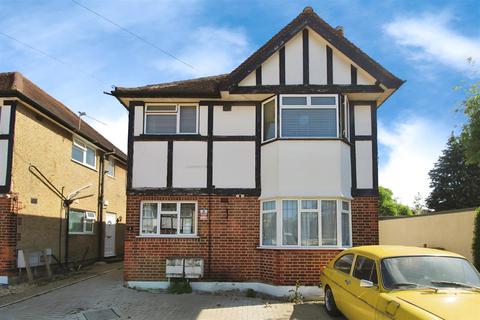 3 bedroom maisonette for sale, Faircroft, Slough