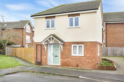 2 bedroom detached house for sale, Patricia Close, Cippenham