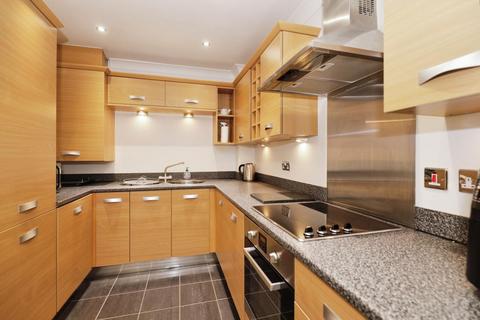 2 bedroom apartment for sale, Olympian Court, York