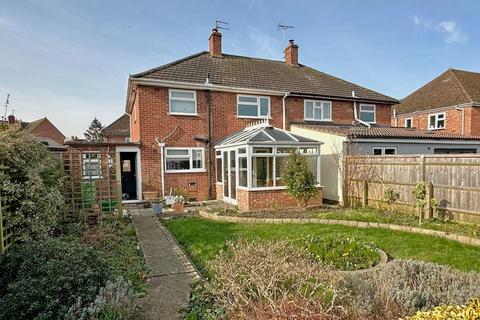 4 Andrew Road, Wallingford, OX10 8AE