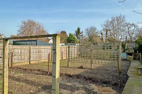 4 Andrew Road, Wallingford, OX10 8AE