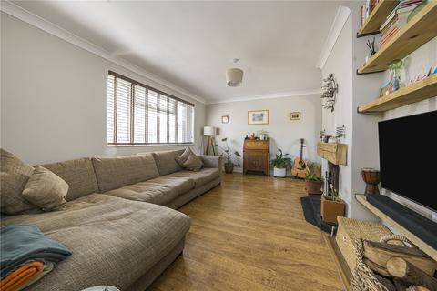 165 Hall Road, Isleworth, TW7 7PD
