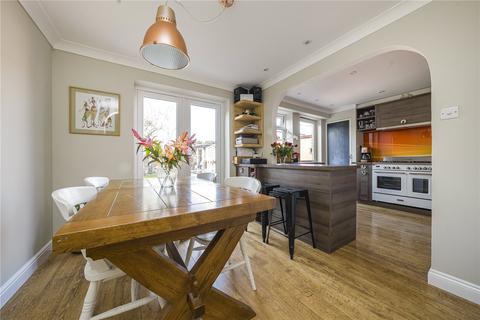 165 Hall Road, Isleworth, TW7 7PD
