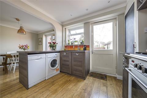 165 Hall Road, Isleworth, TW7 7PD