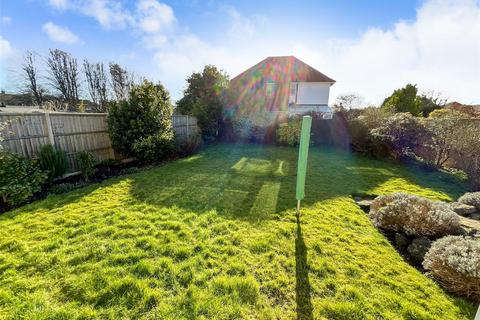 4 bedroom detached house for sale, Ashurst Drive, Goring-By-Sea, Worthing, West Sussex