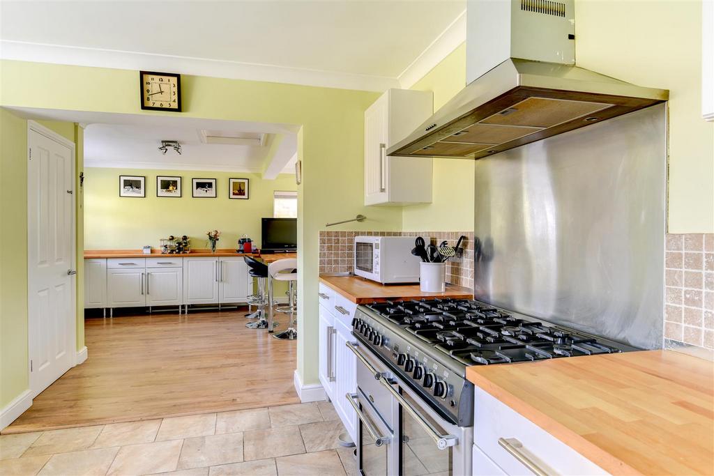 3 Furzeholme-8.jpg