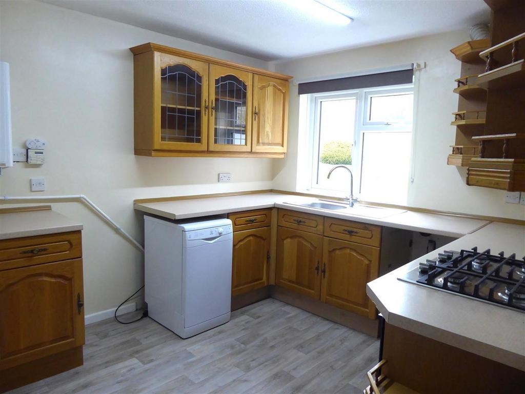 Kitchen 1.JPG