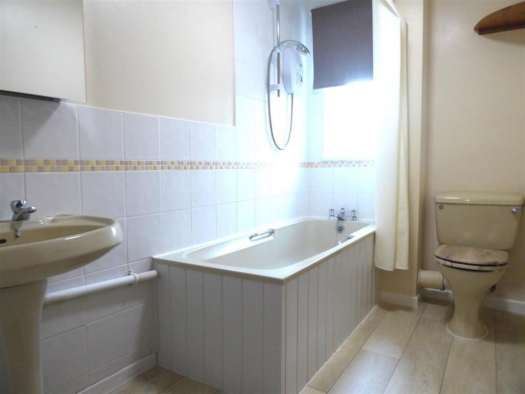 Bathroom.JPG