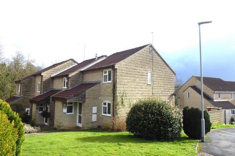 3 bedroom end of terrace house to rent, Cale Way, Wincanton