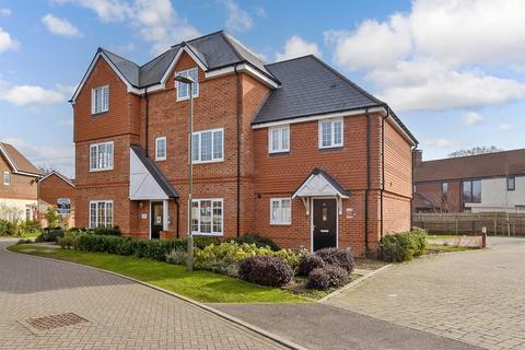 2 bedroom ground floor flat for sale, Marjoram Avenue, Cranleigh, Surrey