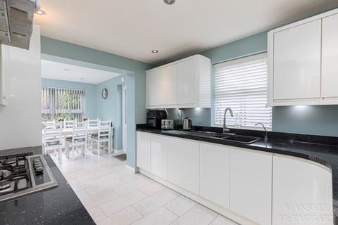 3 bedroom detached house for sale, Houghton Road, Crawley RH10