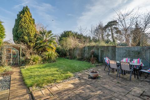 35 Cobbetts Walk, Bisley, Woking, GU24 9DU