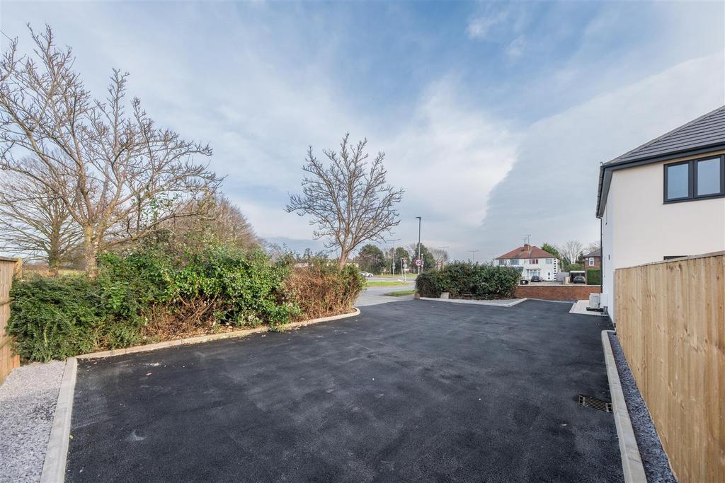 94 and 96 Pipers Lane-037.jpg