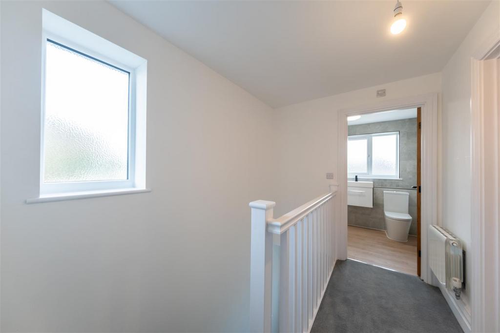 94 and 96 Pipers Lane-031.jpg