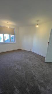 3 bedroom apartment to rent, Colney Hatch Lane, London N10