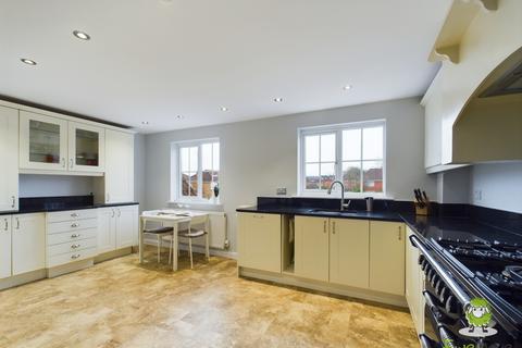 11 Belfry Square, Beggarwood, Basingstoke, RG22 4WZ
