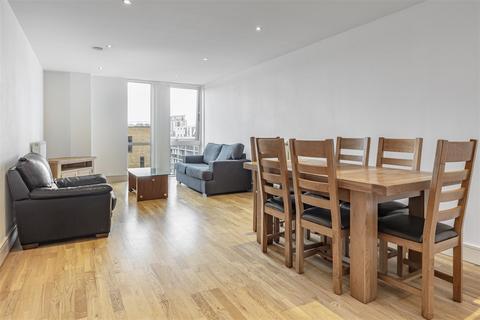 3 bedroom apartment to rent, Jubilee Court, Greenwich, SE10