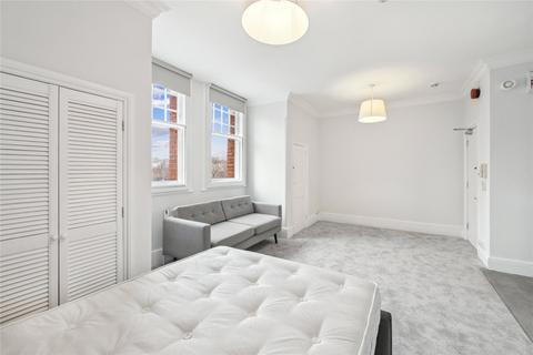 Studio to rent, Egerton Gardens, London, SW3