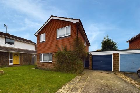 Salisbury Close, Wokingham, Berkshire, RG41