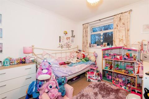 4 Howgate, Bradford, BD10 9RD