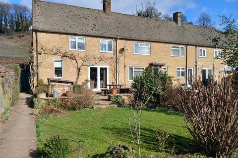 3 bedroom end of terrace house for sale, Mill View, Naunton