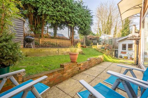 11 Pembroke Close, Ascot, SL5 0AB