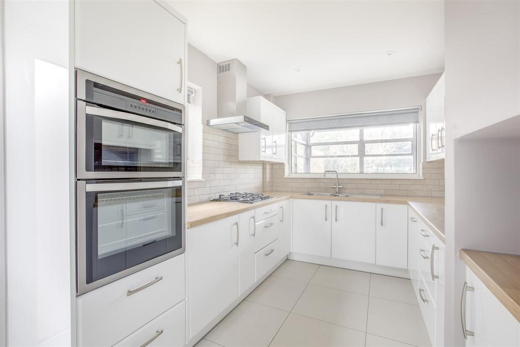 43 Marlow Road, HP11 1 TG-6.jpg