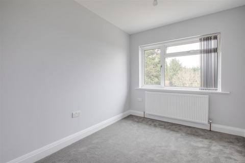 3 bedroom detached house to rent, Marlow Road, High Wycombe HP11