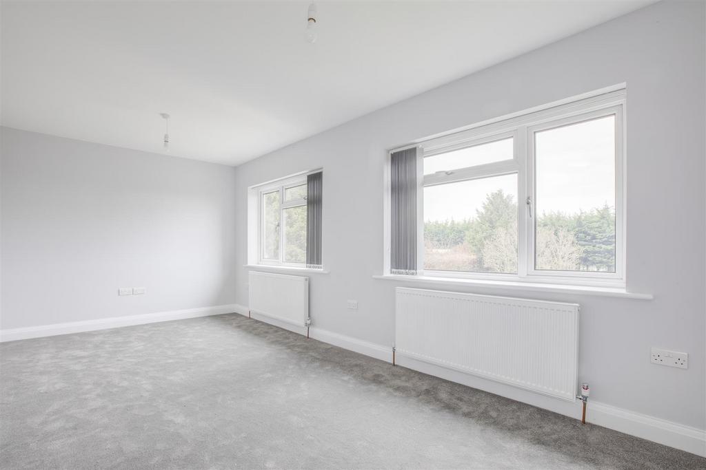 43 Marlow Road, HP11 1 TG-4.jpg