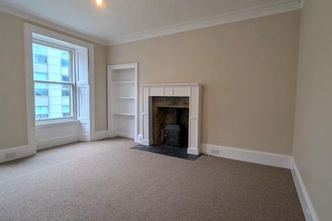 2 bedroom flat to rent, Causewayside EH9