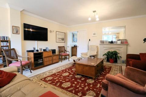 18 Bayley Close, Uppingham, Oakham, LE15 9TG