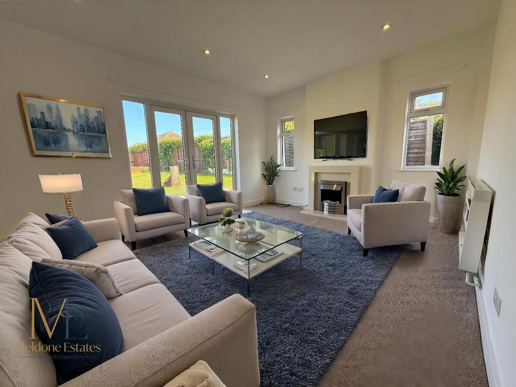 Meopham DA13 3 bed detached bungalow - £550,000