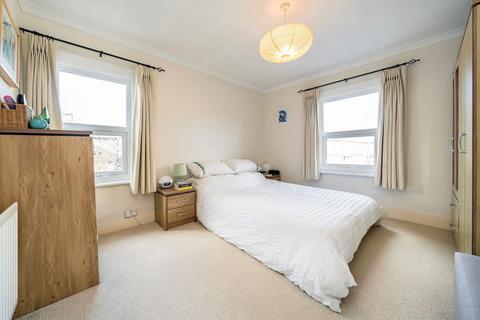 2 bedroom maisonette for sale, Gabriel Street, London SE23