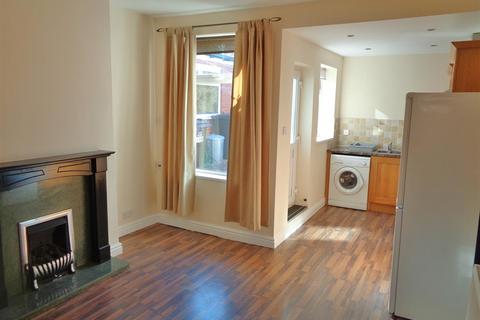 2 bedroom terraced house to rent, 104 Cartmell Road, Woodseats, Sheffield, S8 0NL