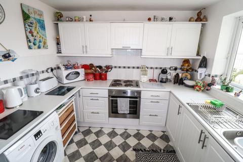 2 bedroom flat for sale, Seafront, Hayling Island